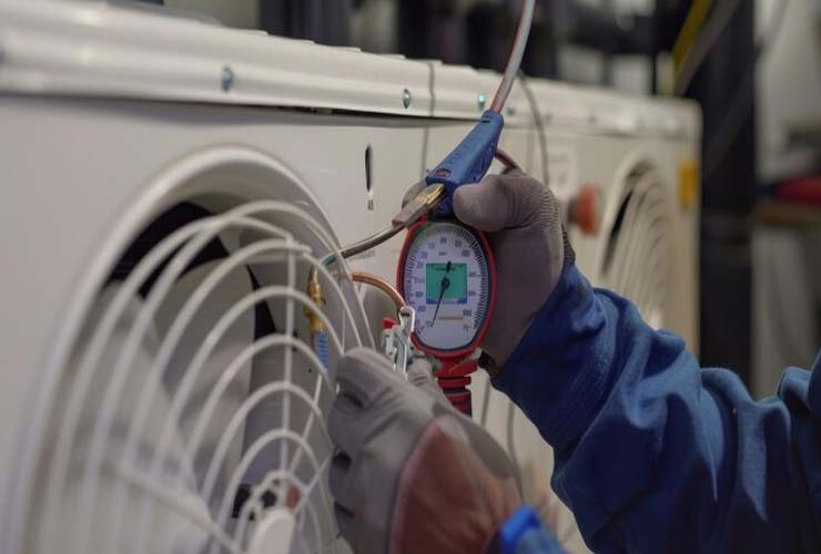 Seasonal-Air-Conditioning-Maintenance-in-London-003